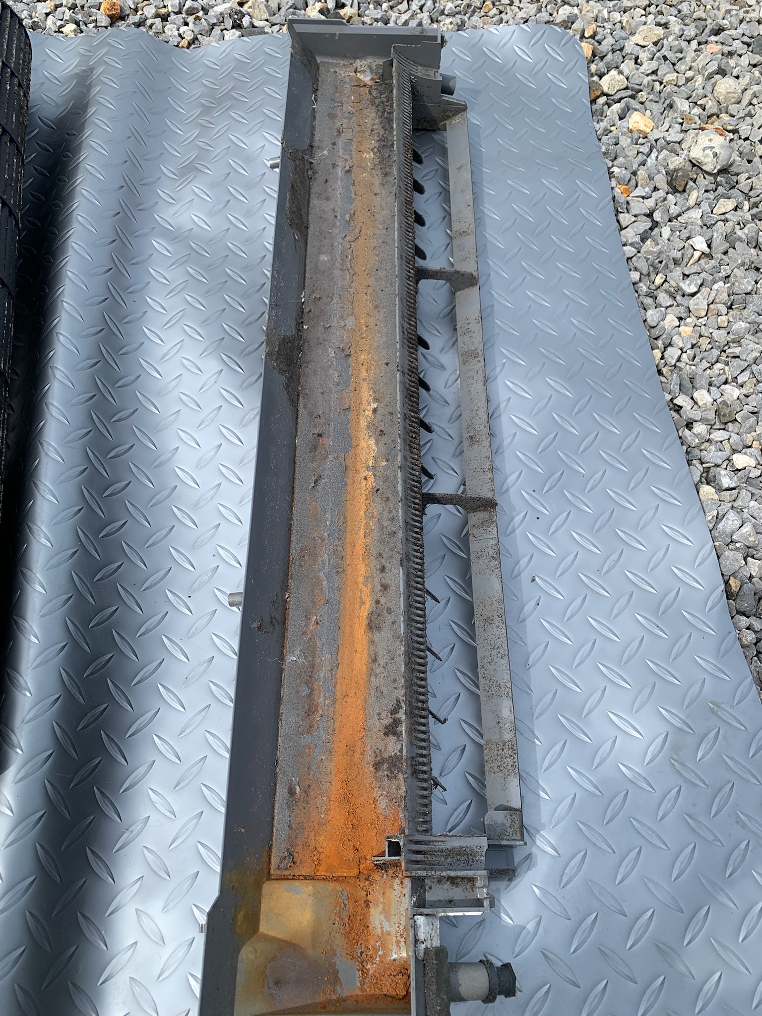 ドレンパン錆（クリーニング前）